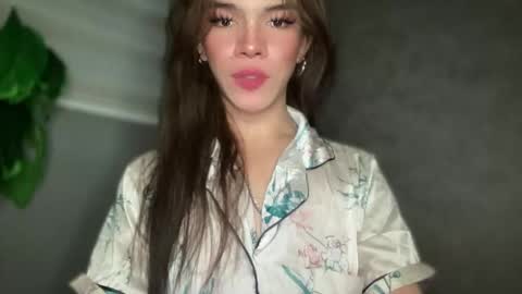 QUEEN online show from December 14, 12:17 am