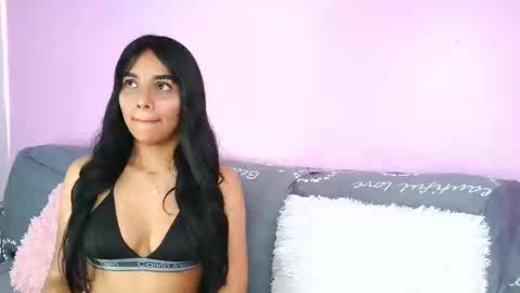 queenofchains online show from October 17, 12:42 pm