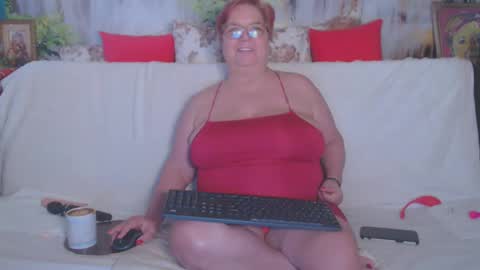 Snapshot of queenpammy chatting on February 15, 2:00 pm QueenPammy online show from February 15, 2:00 pm