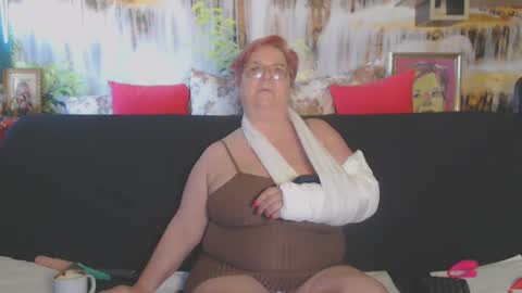 Snapshot of queenpammy chatting on March 5, 10:11 am QueenPammy online show from March 5, 10:11 am