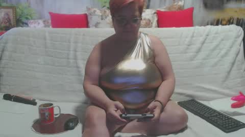 Snapshot of queenpammy chatting on February 9, 9:47 am QueenPammy online show from February 9, 9:47 am