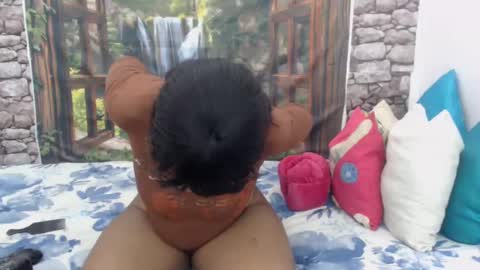 Snapshot of queenteex69 chatting on February 24, 9:10 am TEE online show from February 24, 9:10 am