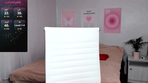 Anna online show from November 13, 7:33 am