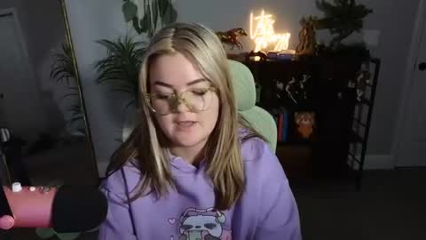 Bri online show from October 20, 1:10 am