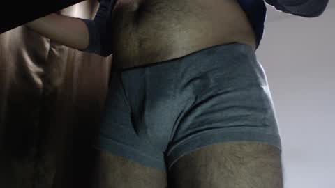 Snapshot of quickienerd chatting on February 7, 10:09 pm oilypanda online show from February 7, 10:09 pm