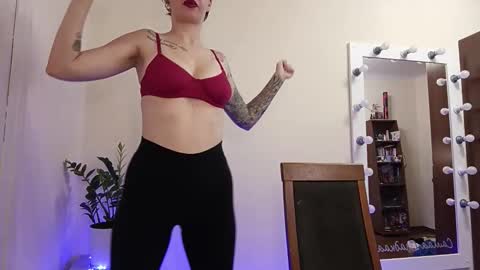 quiet_smile online show from October 15, 9:04 pm