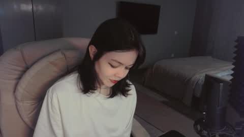 quietluxury online show from April 9, 11:38 am