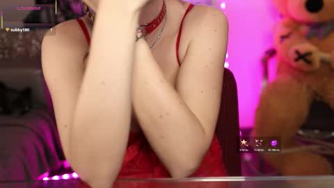 Nova Hollis online show from March 26, 5:13 am