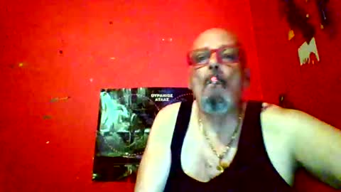 qwertyuiop22348015 online show from May 10, 7:53 pm