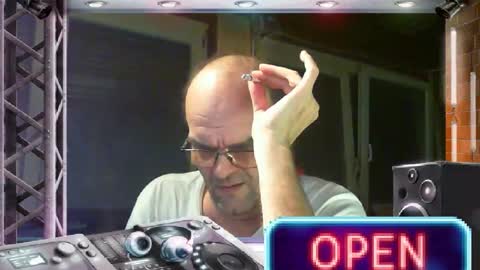 dj mike online show from February 2, 12:09 am