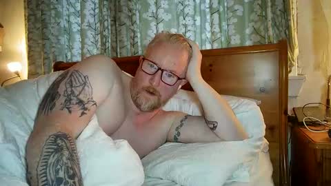 r_o_h_a_n online show from November 21, 9:07 am