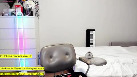 - online show from September 30, 5:23 pm