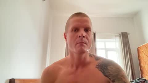 rabbit_eyes69 online show from October 11, 3:44 am