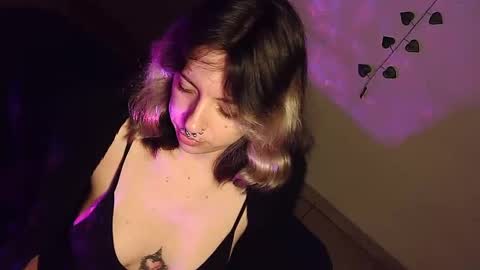 Rabbit Snake online show from October 7, 11:45 pm