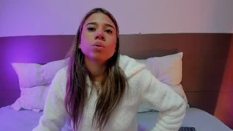 Rachell online show from June 11, 4:54 am