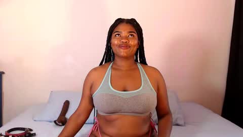 RACHELL  online show from October 26, 2:39 pm