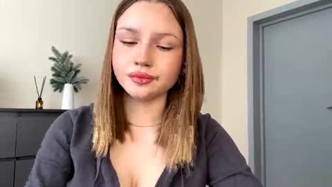 Alex online show from February 26, 8:39 am