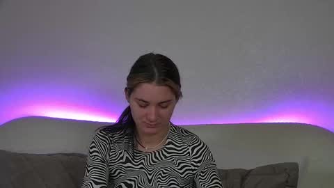 Snapshot of rachellsimpson chatting on March 12, 6:32 pm RachellSimpson online show from March 12, 6:32 pm