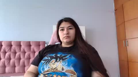 Snapshot of radiantgoddes chatting on December 23, 1:13 pm radiantgoddes online show from December 23, 1:13 pm