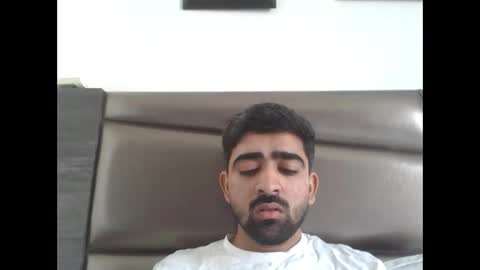 rahull11606 online show from November 30, 5:14 am