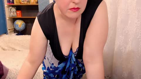 Snapshot of rainbowladyy chatting on January 30, 3:29 pm rainbowladyy online show from January 30, 3:29 pm