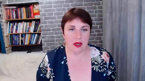 Snapshot of rainbowladyy chatting on September 21, 1:37 pm rainbowladyy online show from September 21, 1:37 pm