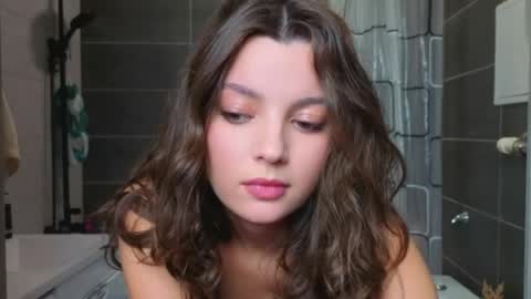 Darcy online show from May 13, 3:32 pm
