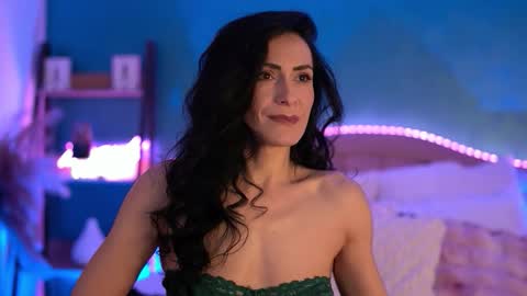 RaisaVawn online show from January 19, 6:56 am