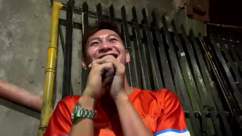 ralfhuge24 online show from December 1, 5:33 pm