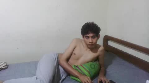 rami_hot0 online show from May 13, 8:29 pm