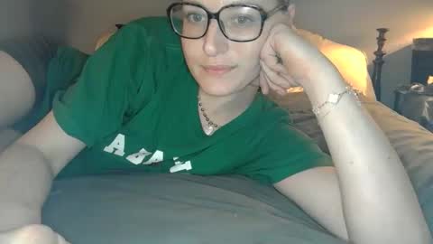    RAMONA Q   online show from March 30, 10:04 am