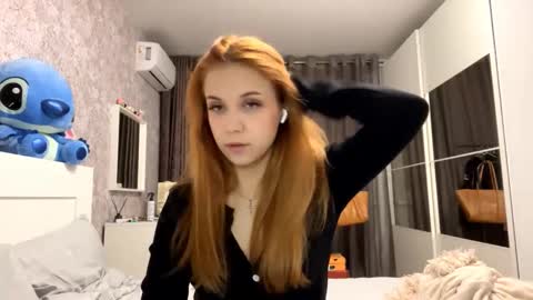 Randa online show from October 13, 6:43 pm