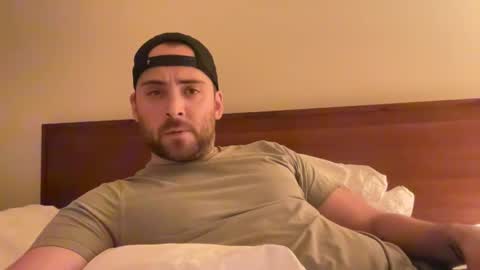 randomdude5950 online show from December 4, 5:21 am