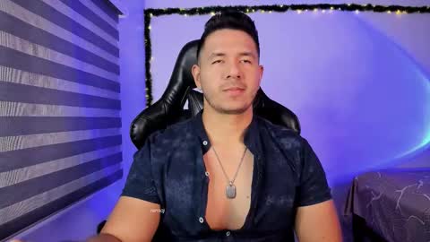 Jonas online show from March 28, 10:00 pm