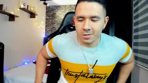 Snapshot of ransoj chatting on January 7, 11:14 pm Jonas online show from January 7, 11:14 pm