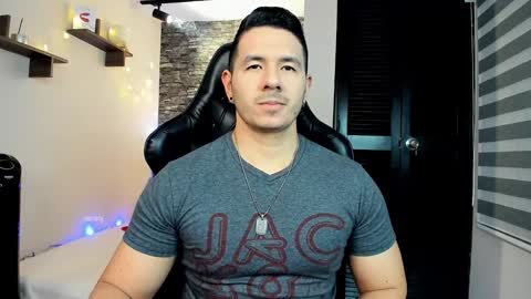 Snapshot of ransoj chatting on January 3, 12:33 am Jonas online show from January 3, 12:33 am