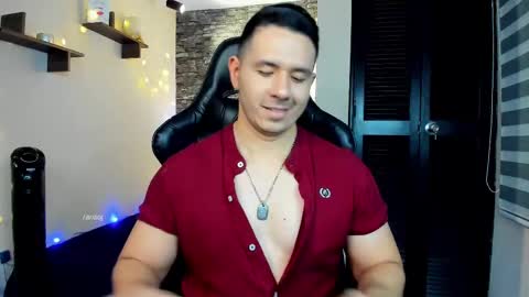 Snapshot of ransoj chatting on February 9, 11:36 pm Jonas online show from February 9, 11:36 pm