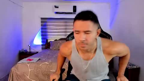 Jonas online show from September 30, 3:22 pm