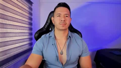 Jonas online show from November 17, 2:08 pm