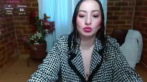 Raquel online show from March 30, 10:59 am