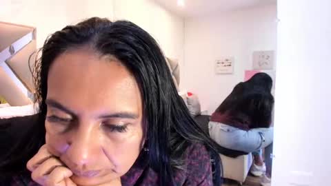 Raquel Moore  online show from March 3, 12:56 pm