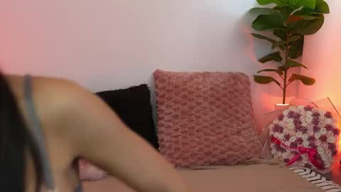 raquellexo online show from May 11, 4:19 am