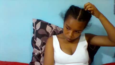 rasoelysca online show from January 6, 6:34 pm