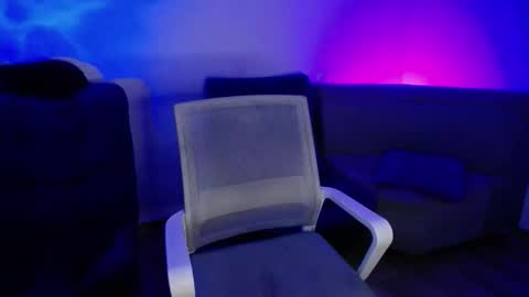 Ravenhudson online show from October 15, 7:42 am