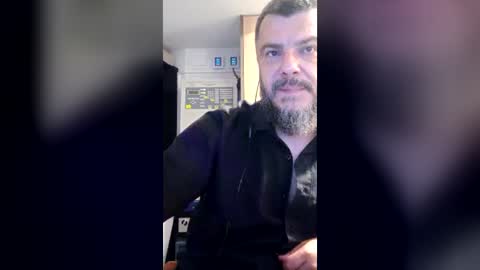 ravart43 online show from August 7, 1:37 am