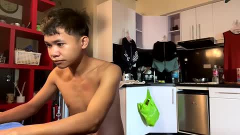 raven354 online show from December 24, 1:59 am