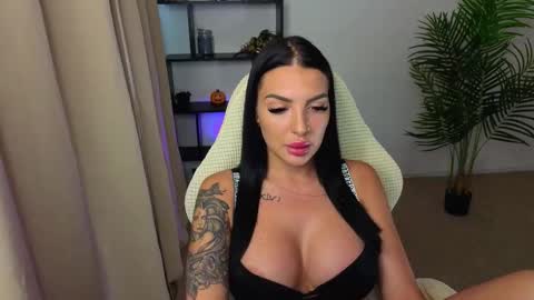 raven_inkk online show from November 14, 11:23 am