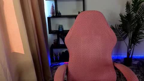 raven_inkk online show from January 18, 11:52 am