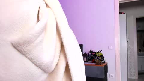 Janet online show from November 4, 11:22 am