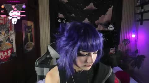 ravencollen online show from March 28, 7:59 pm